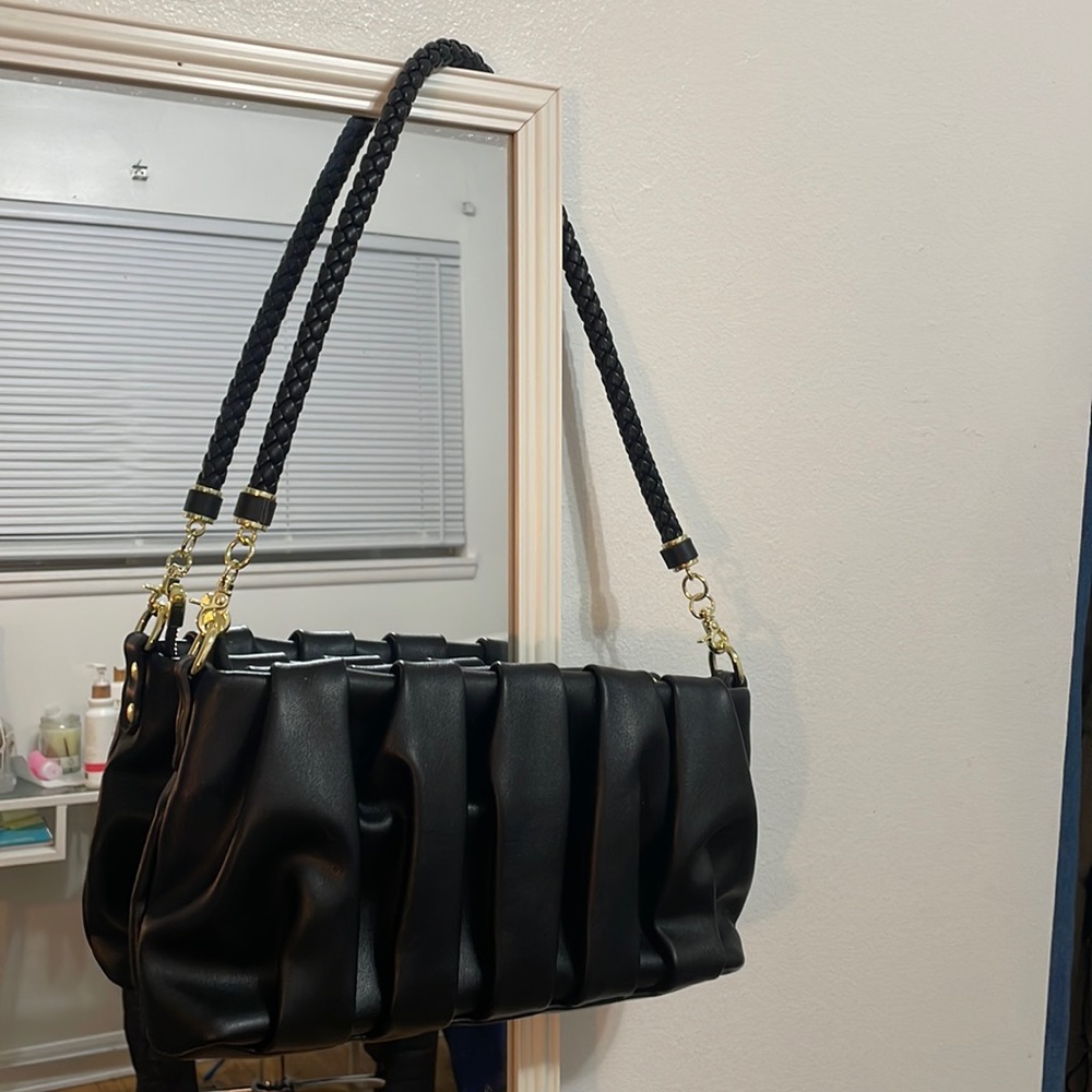 gold hardware runched shoulder purse